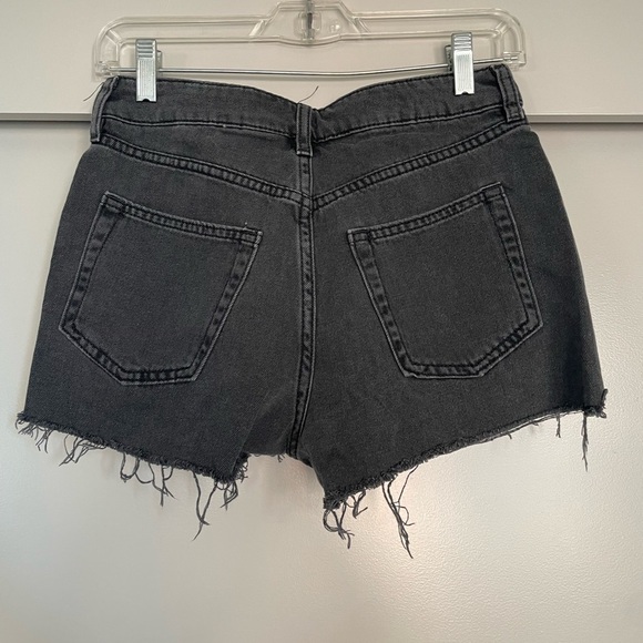Rose Black Distressed Denim Shorts by H&M (Size 4) - Picture 3 of 4